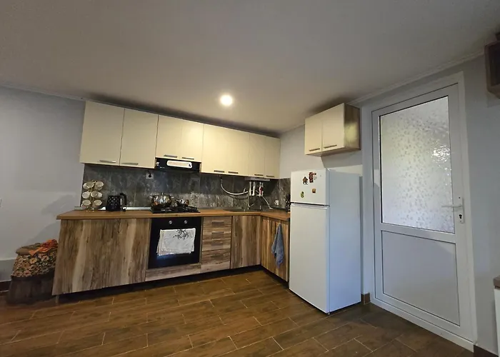 Dariani Cottage